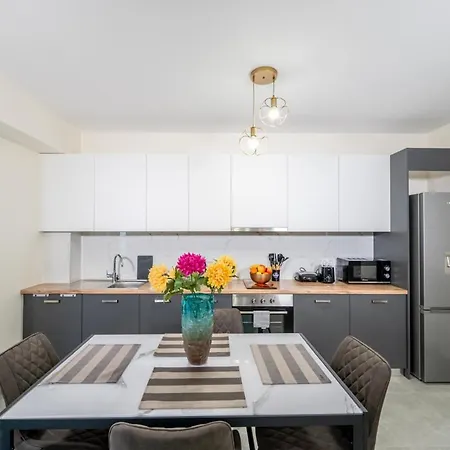 Apartment Iaira